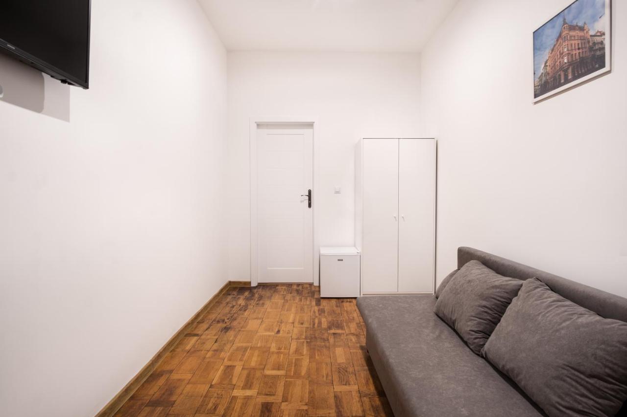 Apartment Revolution Aparts - Rewolucji 27