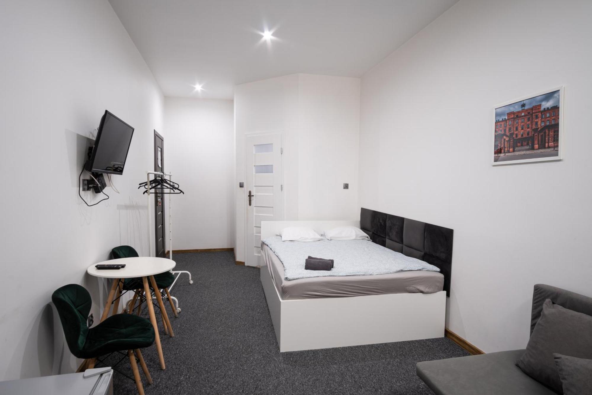 Apartment Revolution Aparts - Rewolucji 27